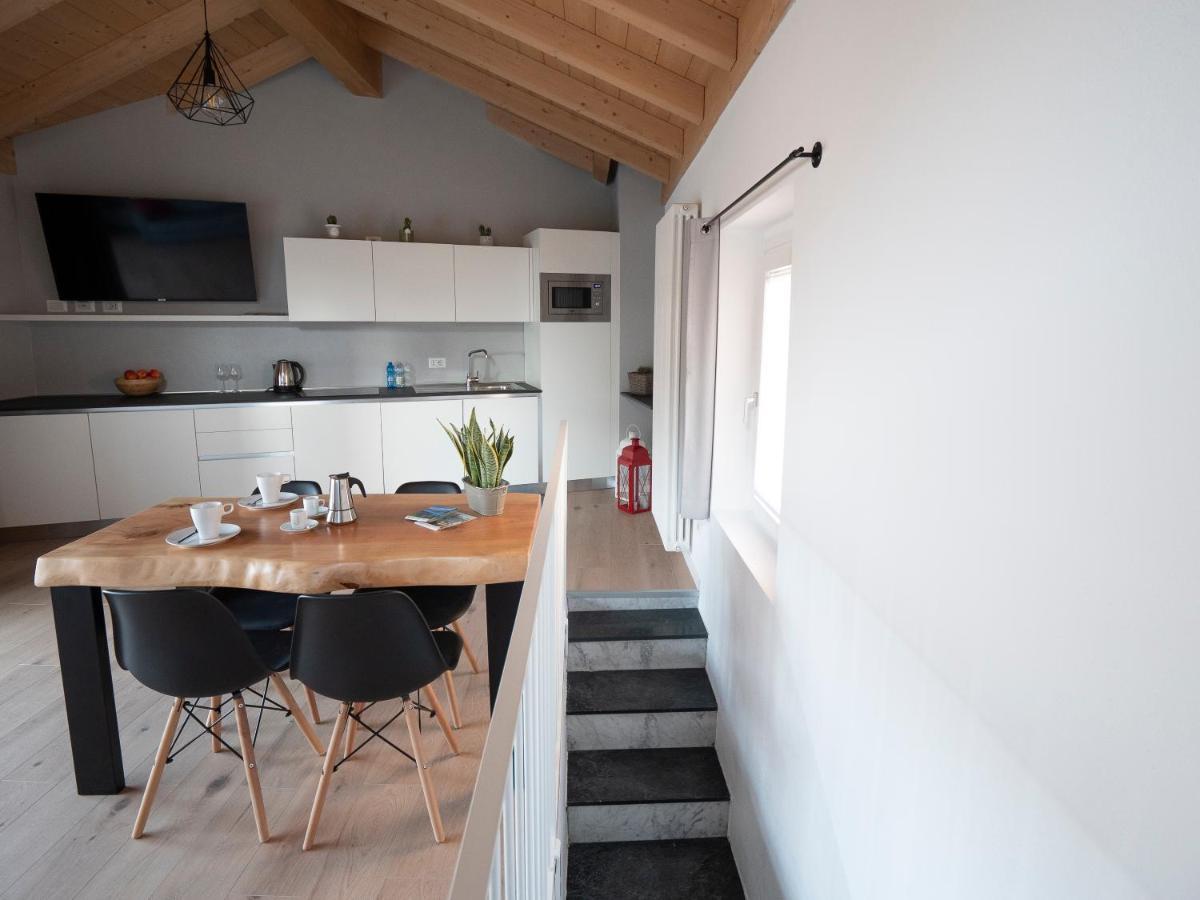 Bellano Holidays - Casa Artemio Eksteriør billede